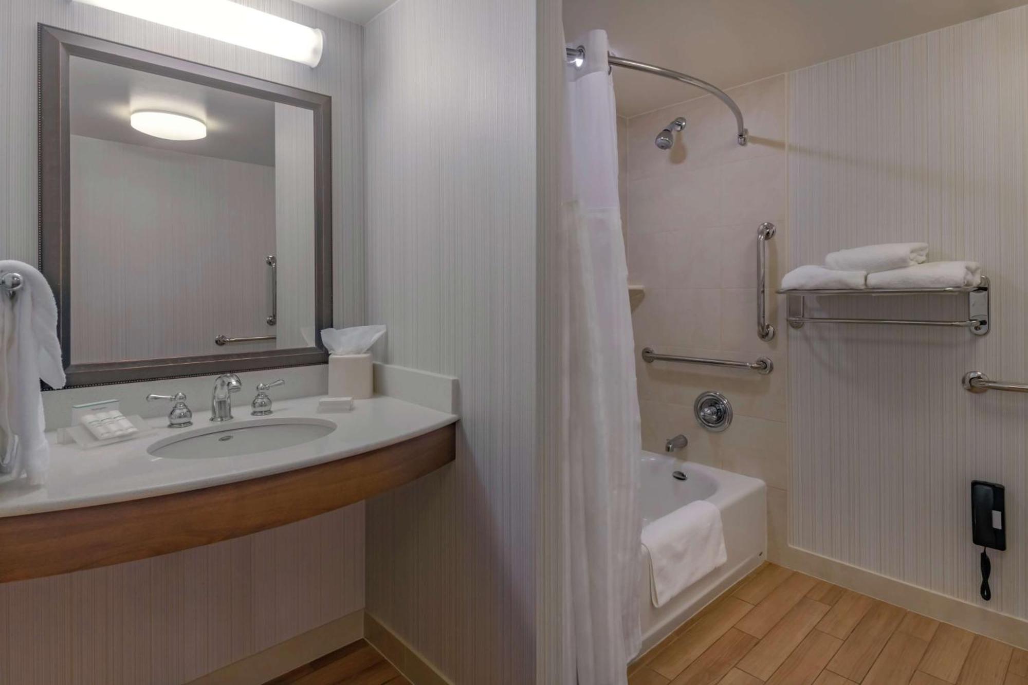 Hilton Garden Inn Devens Common Εξωτερικό φωτογραφία